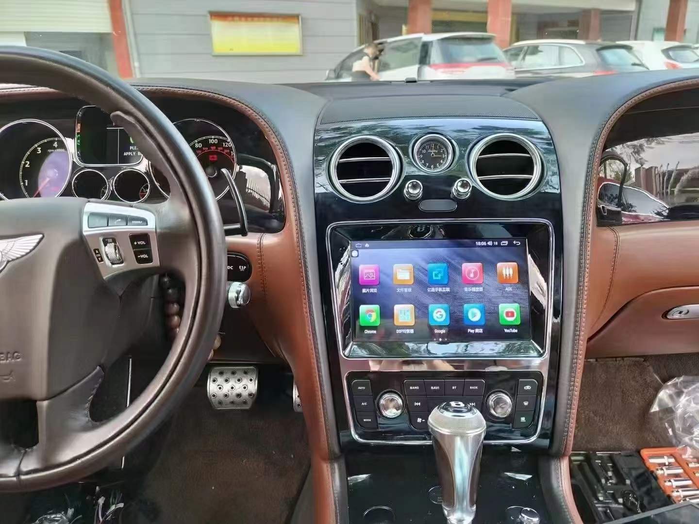 lắp màn hình Android xe Bentley theo xe