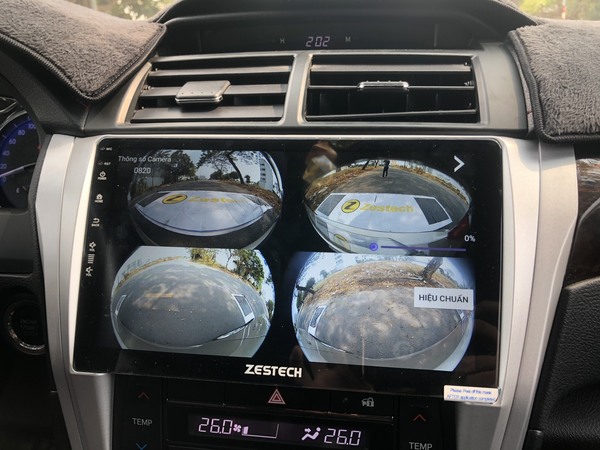 lắp màn hình Zestech liền camera 360 xe Totyota Camry