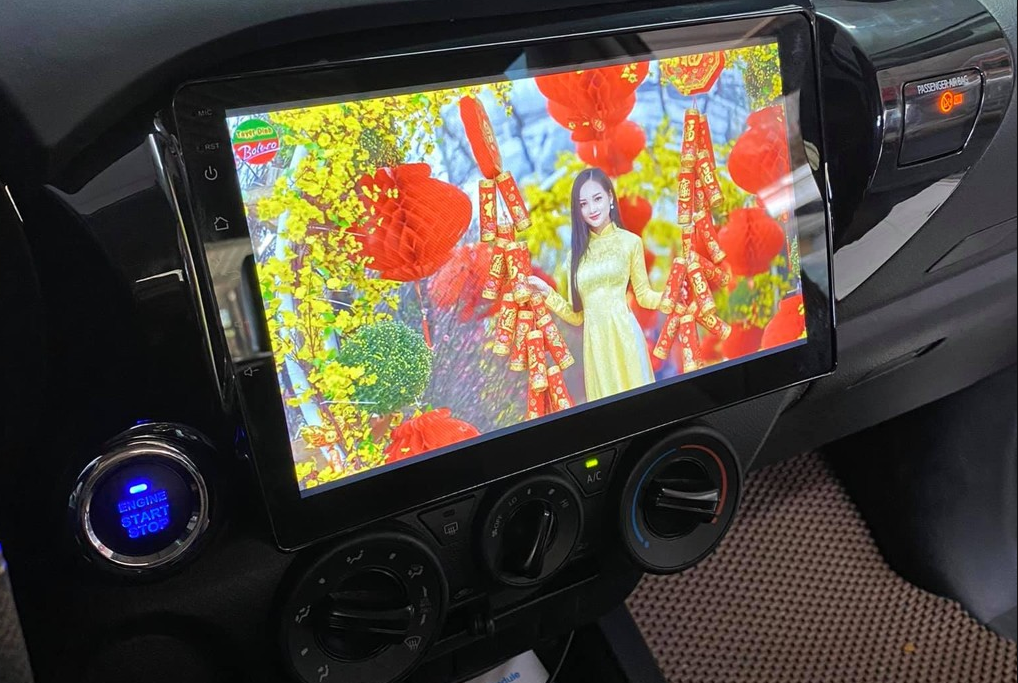 lắp màn Android xe Toyota Hilux